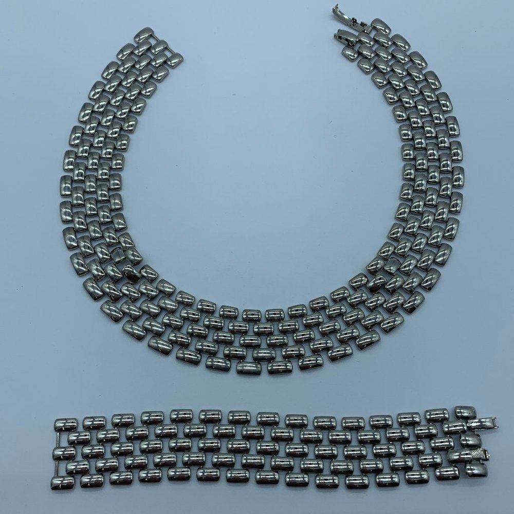 SILVER TONED CHAIN LINK NECKLACE AND BRACELET SET